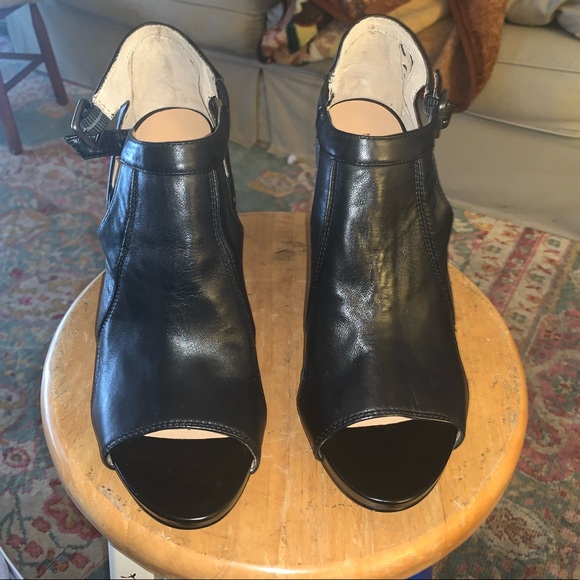 Nine West 4 inch Black Leather Heels - Picture 3 of 6